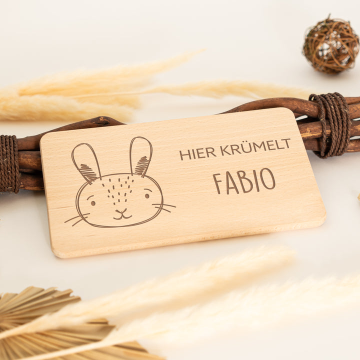 Frühstücksbrett Hase – Personalisiertes Holzbrett mit Name – Geschenk für Kinder & Babys