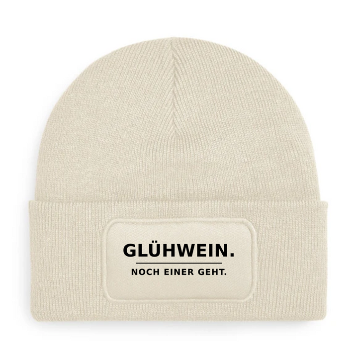 Mütze GLÜHWEIN. NOCH EINER GEHT. in Beige