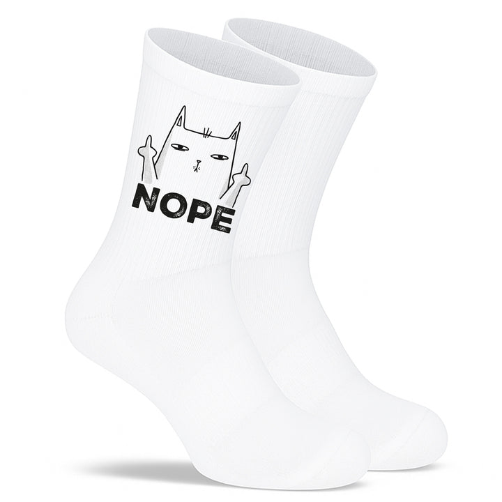 Socken „Nope“ – Lustige Spruchsocken | Freche Statement Socks aus Bio-Baumwolle | Geschenkidee mit Humor | Made in Europe