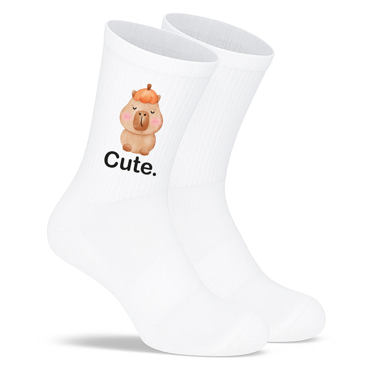 Socken „Cute.“ – Niedliche Tiermotiv-Socken | Lustige Capybara Socken aus Bio-Baumwolle | Geschenkidee für Tierliebhaber