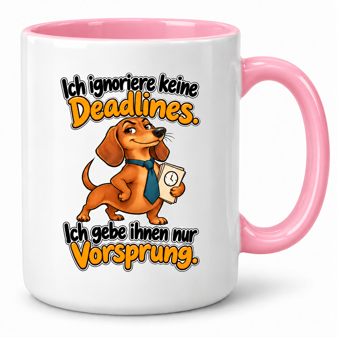 Dackel-Tasse „Deadline mit Vorsprung“ – Rosa