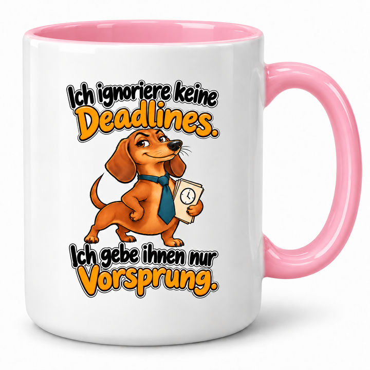 Dackel-Tasse „Deadline mit Vorsprung“ – Rosa