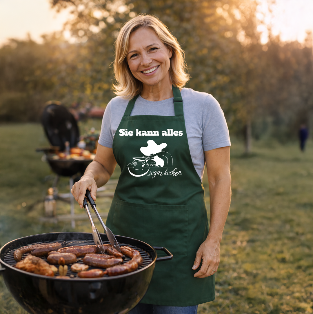 Kochschürze „Sie kann alles – sogar kochen“ – Lustige Schürze für Frauen | Geschenkidee für Mama & Powerfrauen