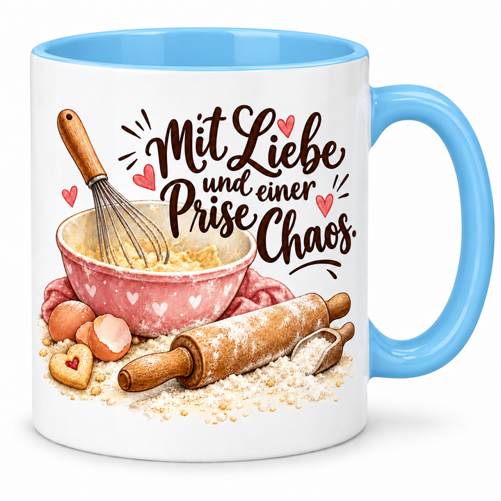 Backtasse „Mit Liebe und einer Prise Chaos.“ – blau, weiße Außenseite