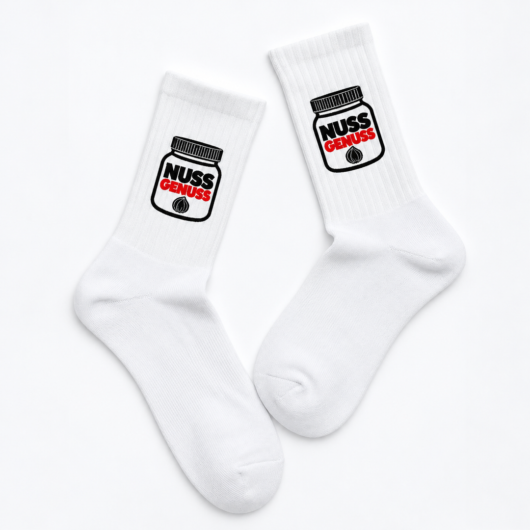 Weiße Nussgenuss-Socken als Paar mit kompaktem schwarz-rotem Glas-Motiv