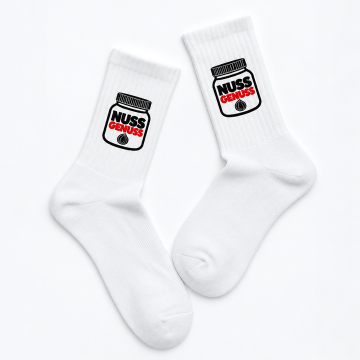 Weiße Nussgenuss-Socken als Paar mit kompaktem schwarz-rotem Glas-Motiv