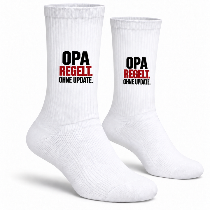 Weiße PEPAM Socken mit Aufdruck Opa regelt ohne Update
