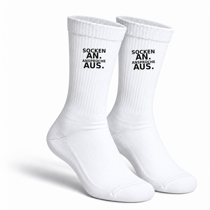 Weiße Socken mit Aufdruck Socken an. Ansprüche aus. – Paaransicht