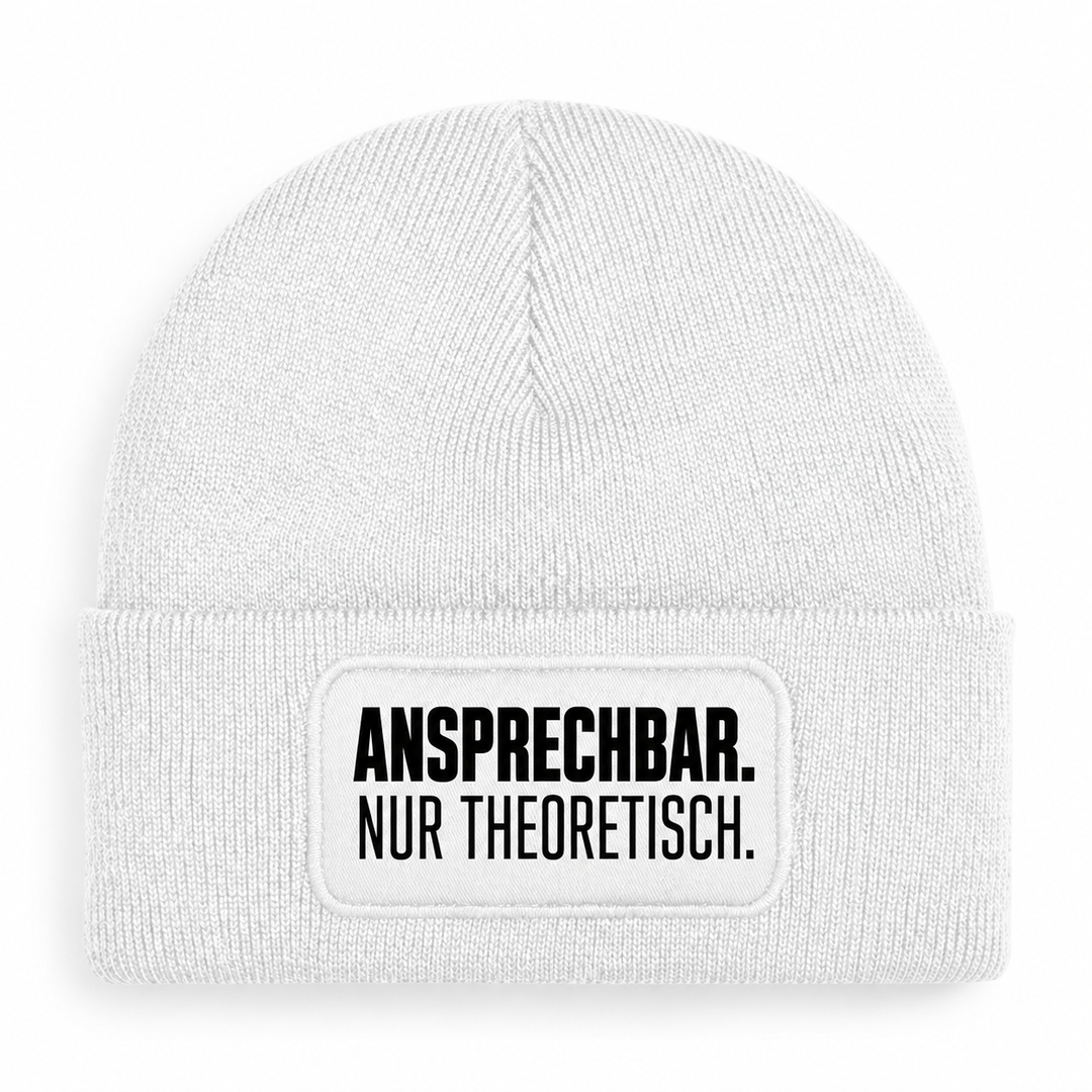 PEPAM Mütze ANSPRECHBAR. NUR THEORETISCH. – Weiß, Vorderansicht