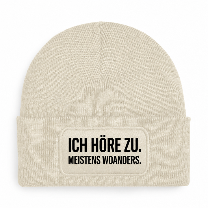 PEPAM Mütze „ICH HÖRE ZU. MEISTENS WOANDERS.“ – Beige