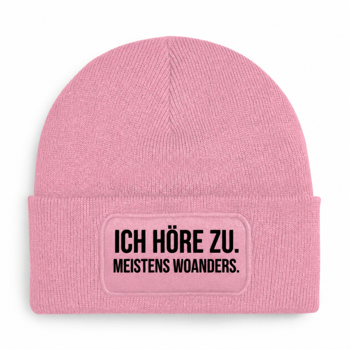PEPAM Mütze „ICH HÖRE ZU. MEISTENS WOANDERS.“ – Rosa
