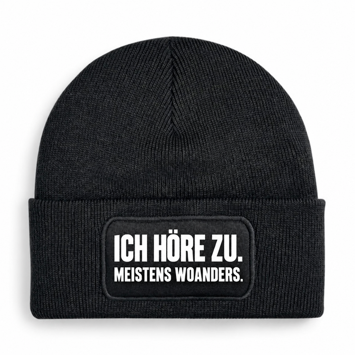 PEPAM Mütze „ICH HÖRE ZU. MEISTENS WOANDERS.“ – Schwarz