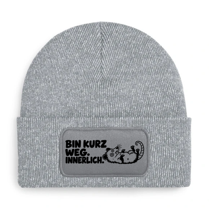 Mütze BIN KURZ WEG. INNERLICH. Comic-Opossum Grau