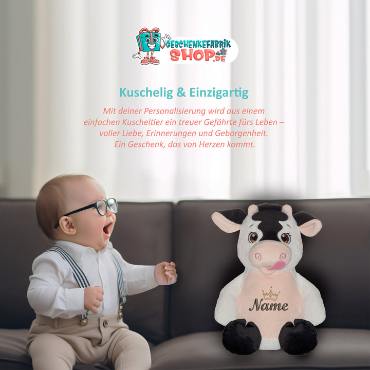 Personalisiertes Kuscheltier Baby Cow mit Name – Geschenk zur Geburt oder Taufe