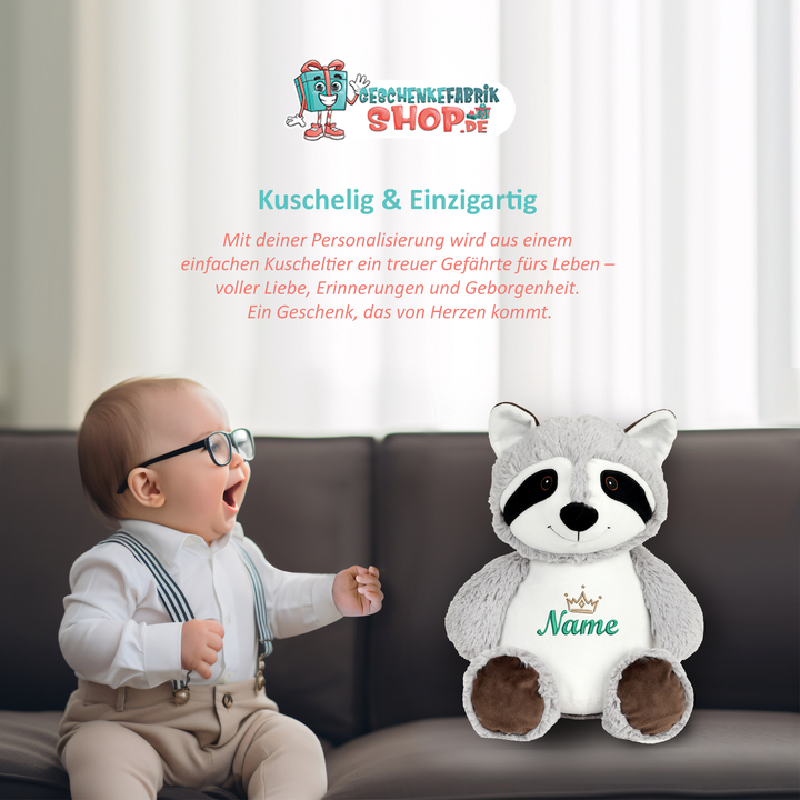 Personalisiertes Kuscheltier Baby Racoon mit Name – Geschenk zur Geburt oder Taufe