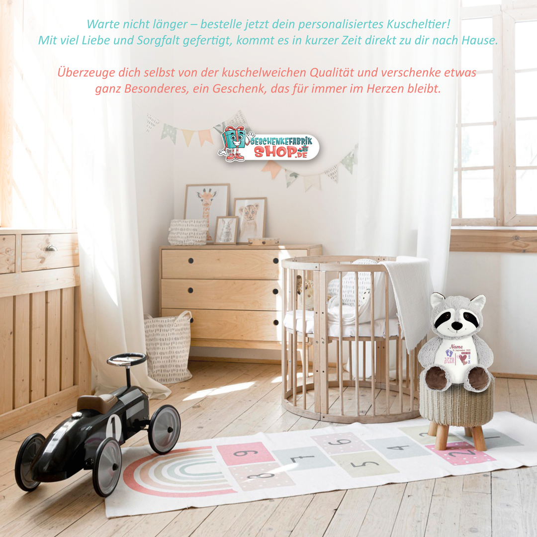 Personalisiertes Kuscheltier Baby Racoon mit Name – Geschenk zur Geburt oder Taufe