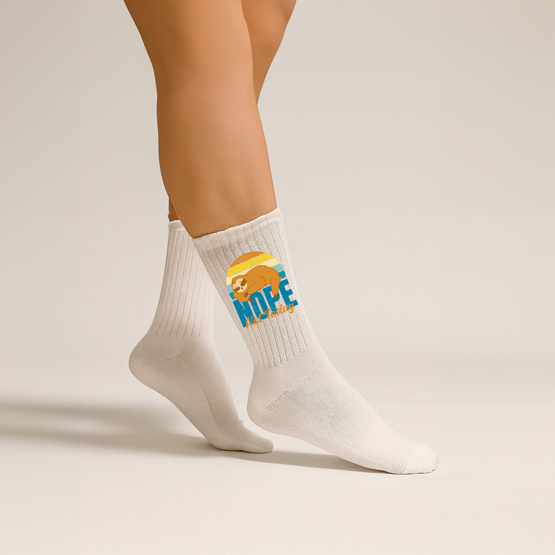 Socken „Nope. Not today.“ – Lustige Spruchsocken | Lazy & Chill Socks aus Bio-Baumwolle | Geschenkidee mit Humor | Made in Europe