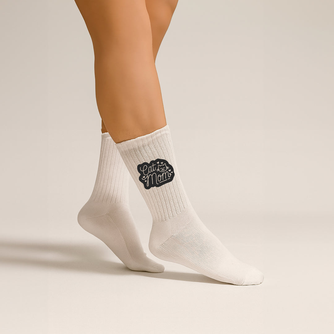 Socken „Cat Mom“ – Lustige Katzen-Socken für Frauen | Geschenk für Katzenliebhaberinnen | Tiermotiv aus Bio-Baumwolle