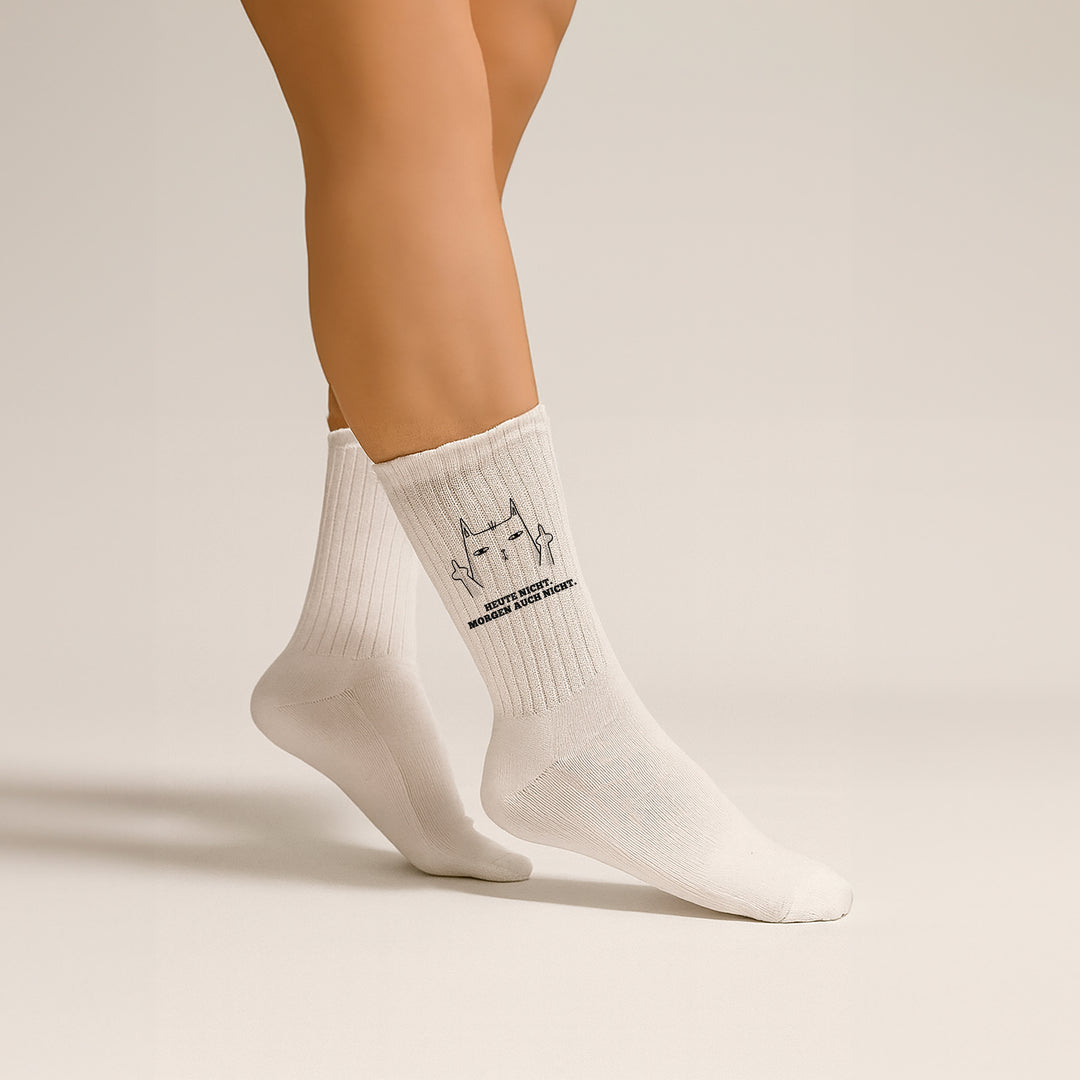 Socken „Heute nicht. Morgen auch nicht.“ – Lustige Spruchsocken | Fun & Chill Socks aus Bio-Baumwolle | Geschenk für Faule