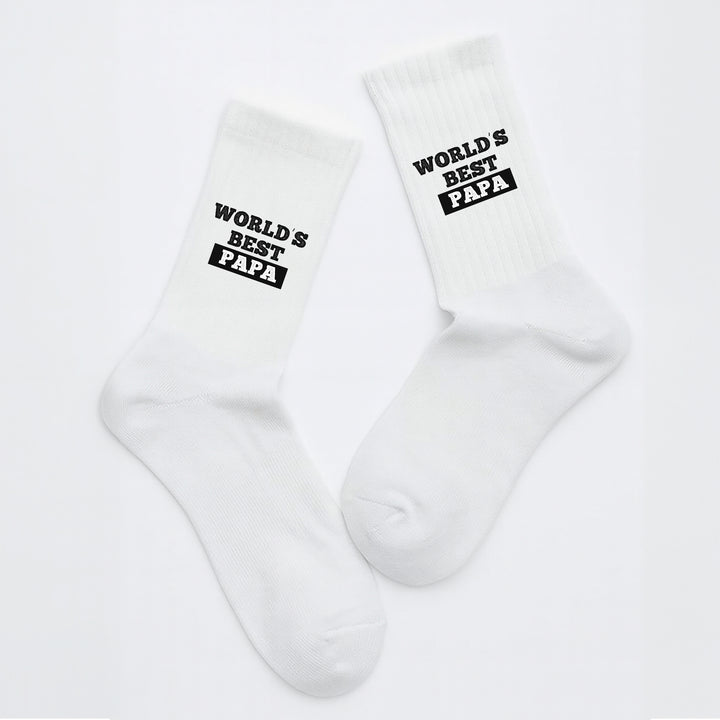 Socken „World’s Best Papa“ – Lustige Spruchsocken | Geschenk für Papa & Vätertag | Fun Socks aus Bio-Baumwolle | Made in Europe