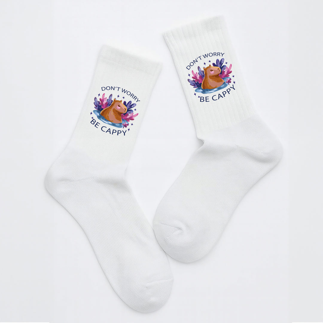 Socken „Don’t worry, be cappy“ – Lustige Capybara-Socken | Funny Animal Socks | Gute-Laune-Motiv aus Bio-Baumwolle