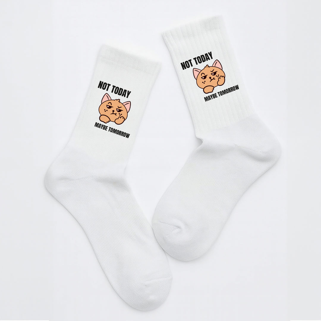 Socken „Not today, maybe tomorrow“ – Lustige Spruchsocken | Lazy & Chill Socks aus Bio-Baumwolle | Geschenkidee für Morgenmuffel