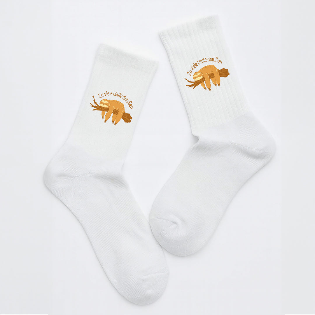 Socken „Zu viele Leuten draußen“ – Lustige Spruchsocken | Anti-Social & Chill Socks aus Bio-Baumwolle | Made in Europe