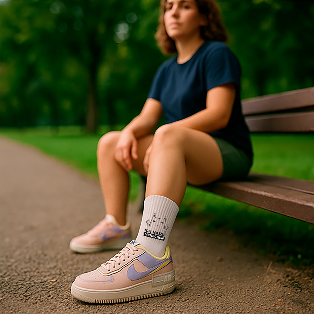 Socken „Ich hasse Menschen“ – Lustige Spruchsocken | Sarkastische Fun Socks | Geschenk für Misanthropen mit Humor | Made in Europe