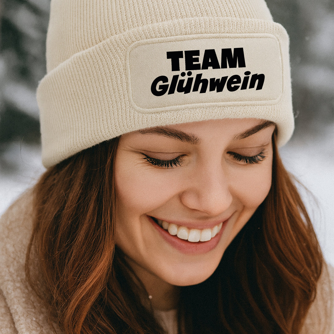 Team Glühwein Mütze – Lustige Weihnachtsmütze mit Spruch | Geschenk für Glühwein-Fans & Freunde