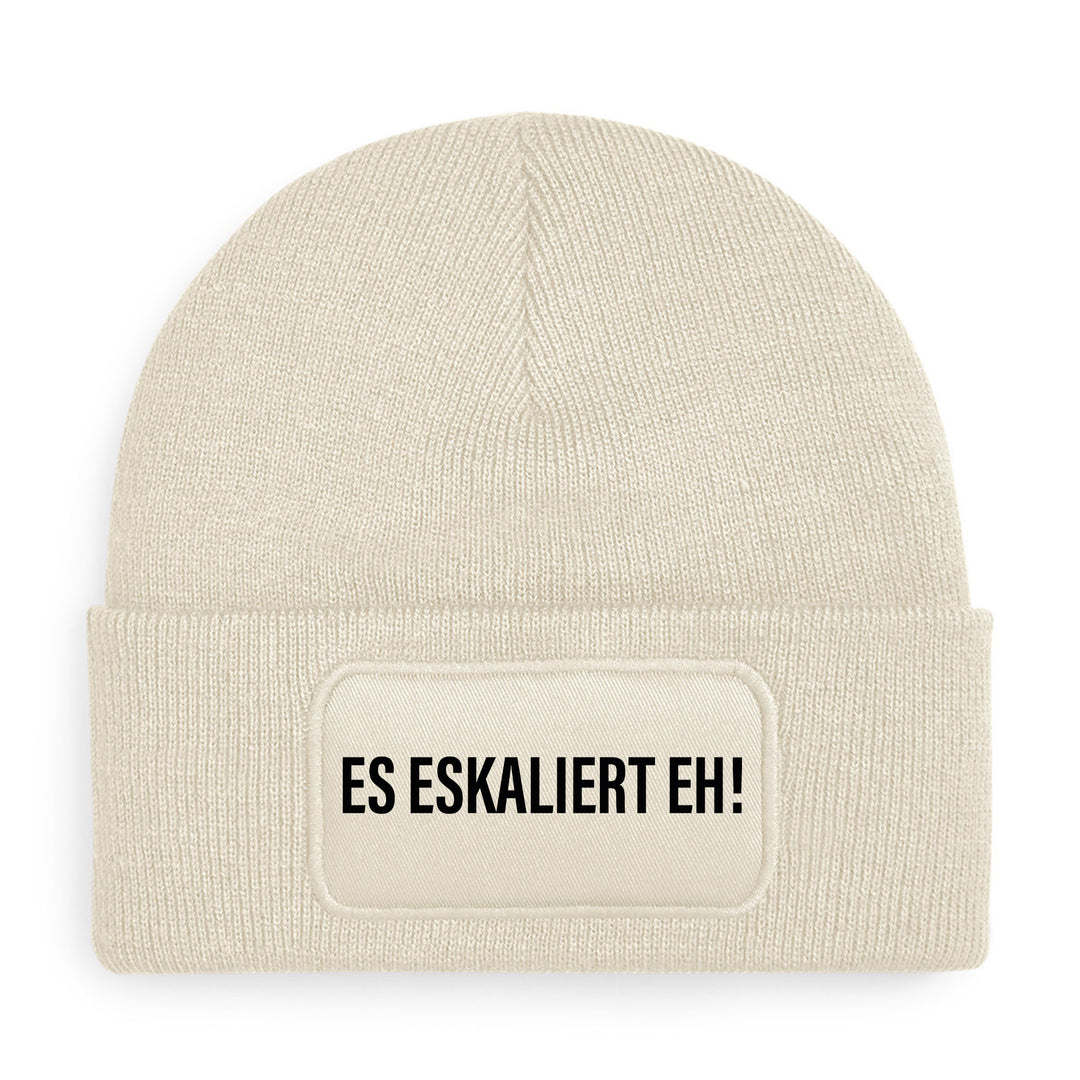 Es eskaliert eh Mütze – Lustige Beanie mit Spruch | Party Mütze & Geschenkidee für Freunde