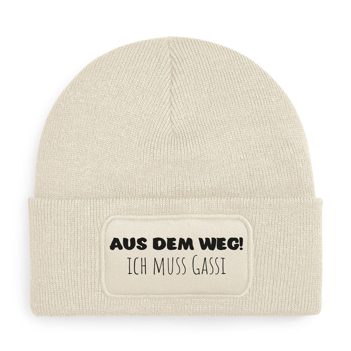 Mütze „Aus dem Weg – ich muss Gassi“ | Lustige Beanie für Hundebesitzer