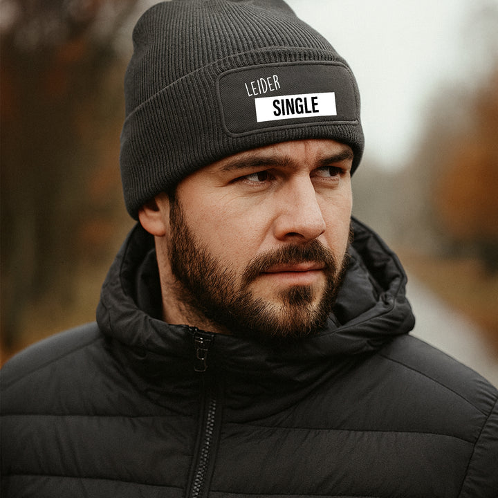 Leider Single Mütze – Lustige Beanie mit Spruch | Geschenk für Singles & Flirt-Fans
