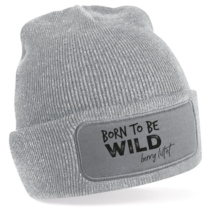 Born to be wild (Berry Lillet) Mütze – Lustige Beanie mit Spruch | Geschenk für Lillet-Liebhaberinnen
