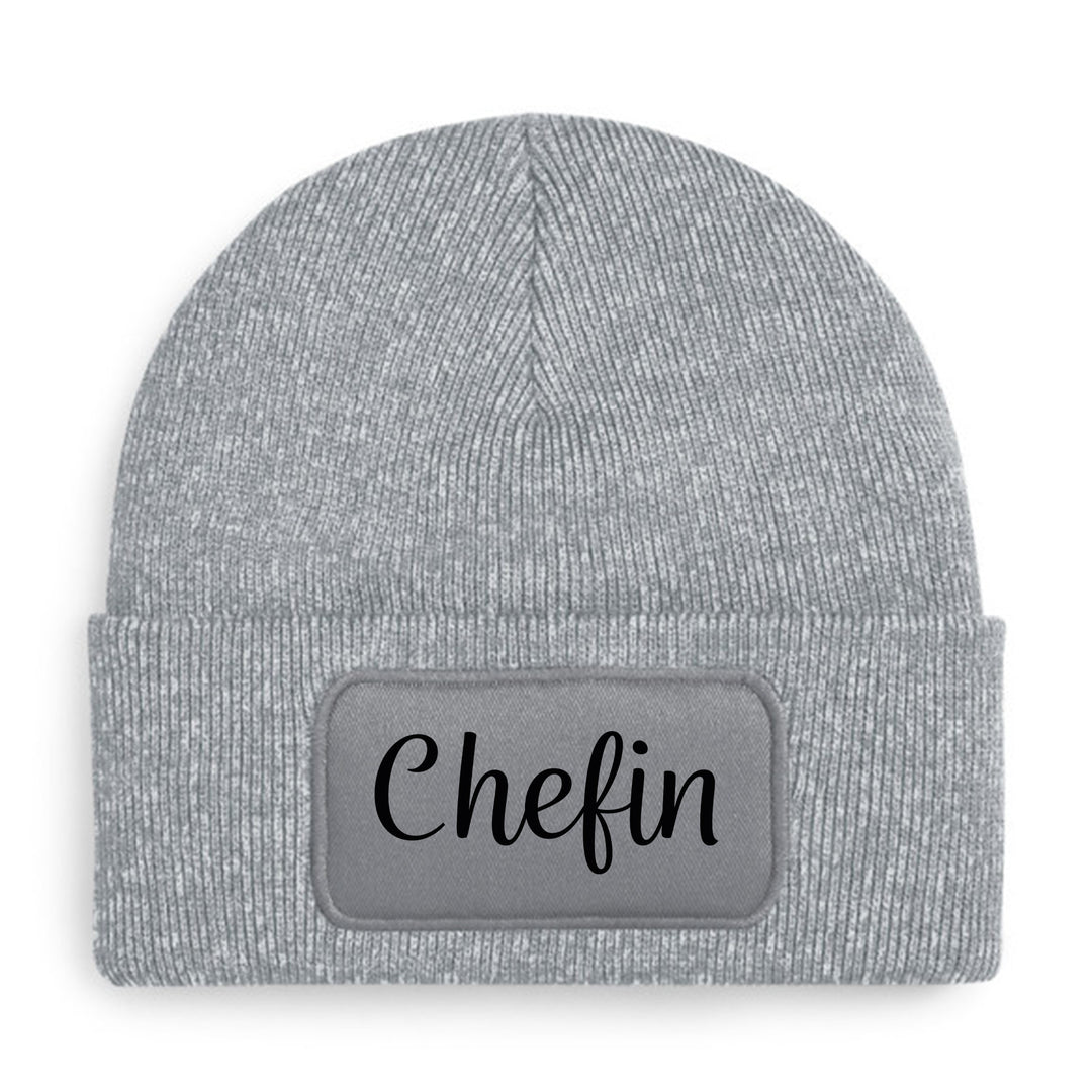 Chefin Mütze – Stylische Beanie mit Spruch | Geschenk für Powerfrauen & Boss Ladys