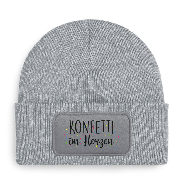 Konfetti im Herzen Mütze – Beanie mit Spruch | Geschenk für fröhliche Menschen & Freigeister