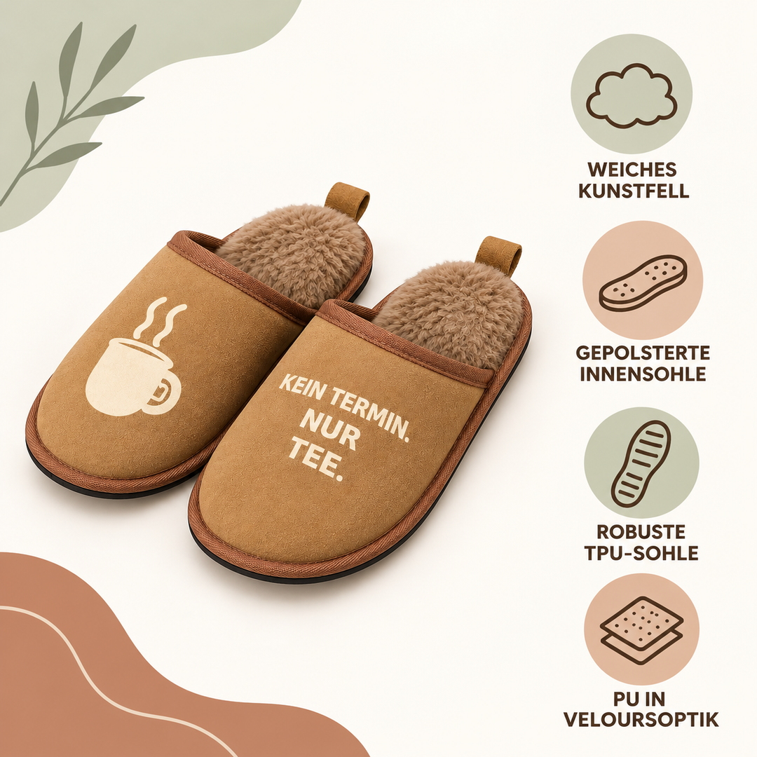 Produkteigenschaften der Terra Hausschuhe: Kunstfell, gepolsterte Innensohle, TPU-Sohle und PU in Veloursoptik.