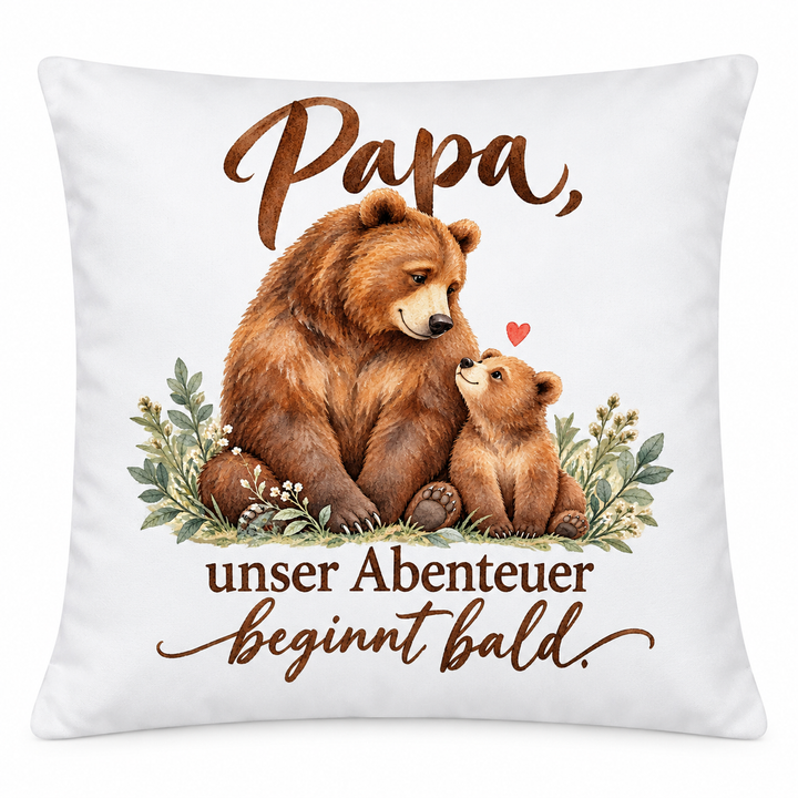 Weißes Papa-Kissen Unser Abenteuer beginnt bald, 40 x 40 cm mit Füllung – Produktansicht