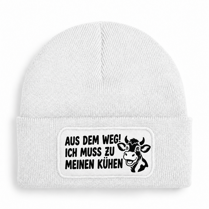 Mütze AUS DEM WEG! ICH MUSS ZU MEINEN KÜHEN – Weiß