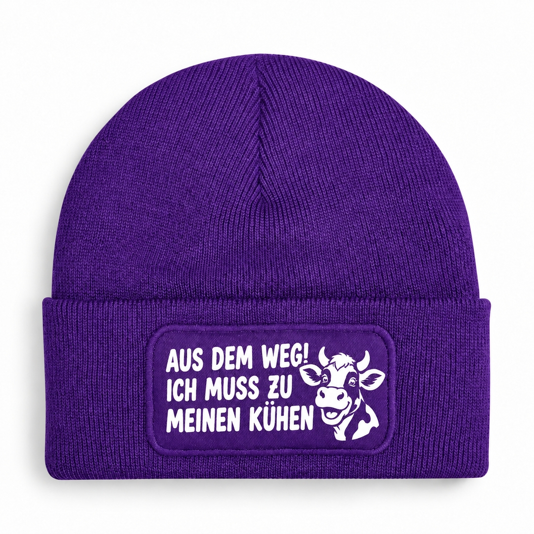 Mütze AUS DEM WEG! ICH MUSS ZU MEINEN KÜHEN – Lila