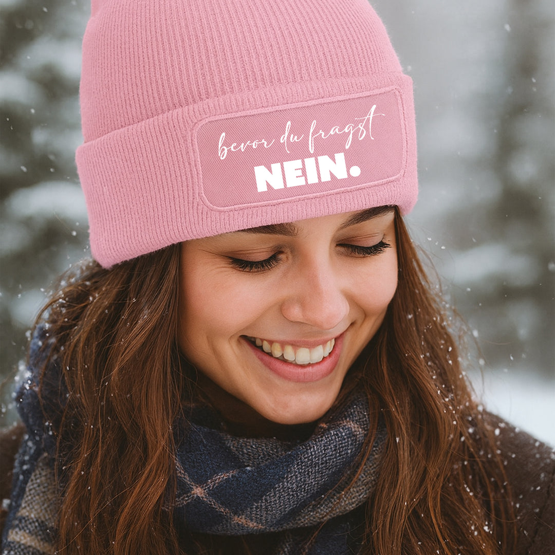 Bevor du fragst: Nein Mütze – Lustige Beanie mit Spruch | Sarkastisches Geschenk für jede Gelegenheit