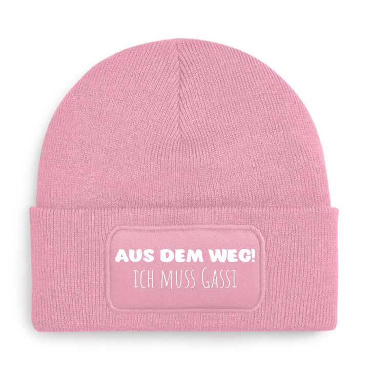 Mütze „Aus dem Weg – ich muss Gassi“ | Lustige Beanie für Hundebesitzer