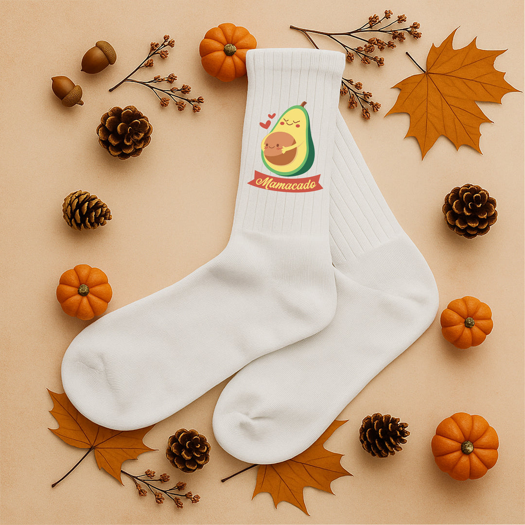 Socken „Mamacado“ – Lustige Avocado-Socken für Mamas | Cute Fun Socks aus Bio-Baumwolle | Geschenkidee für Mütter