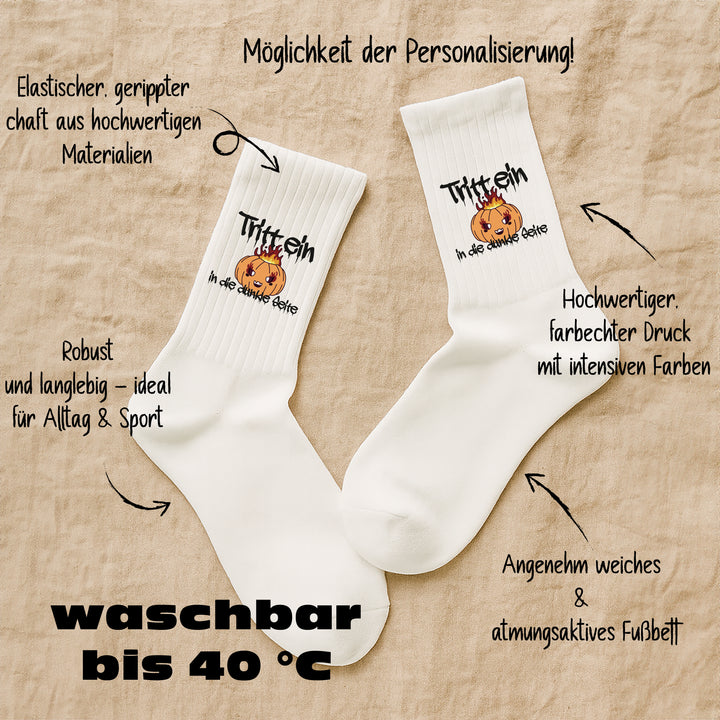 Socken „Tritt ein in die dunkle Seite“ – Lustige Spruchsocken | Halloween & Fun Socks aus Bio-Baumwolle | Made in Europe
