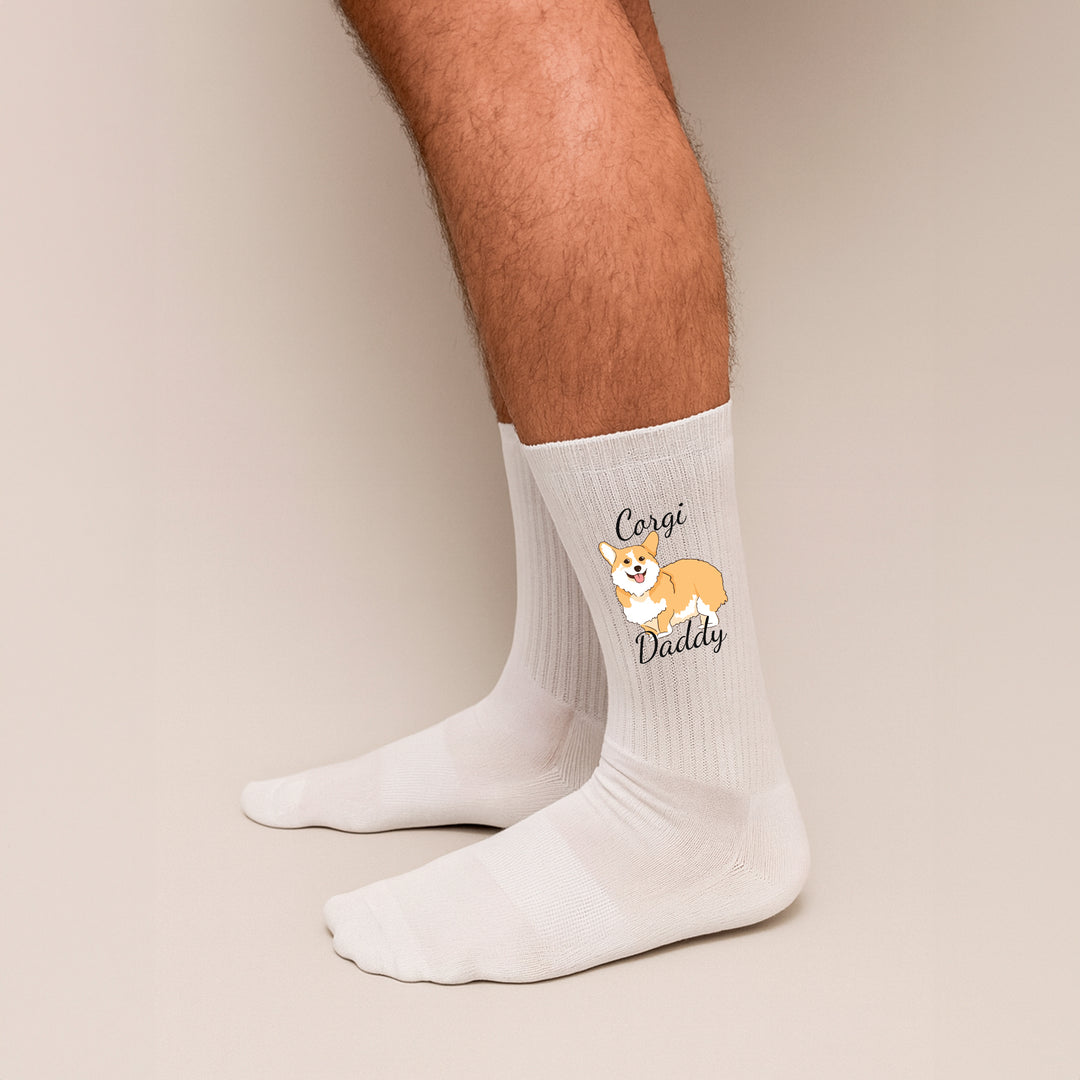Socken „Corgi Daddy“ – Lustige Hunde-Socken | Geschenk für Corgi-Liebhaber | Tiermotiv aus Bio-Baumwolle | Made in Europe