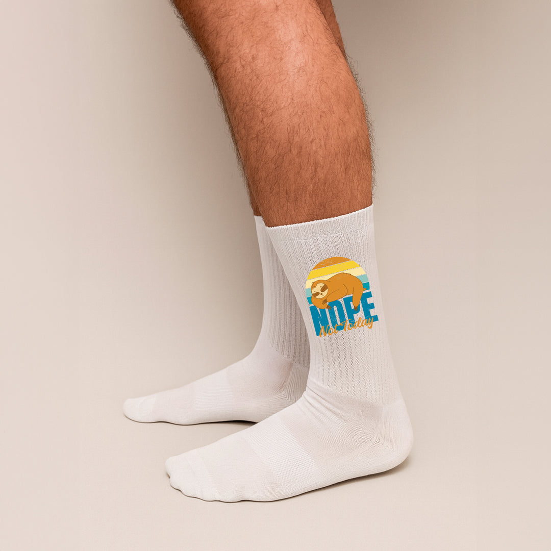 Socken „Nope. Not today.“ – Lustige Spruchsocken | Lazy & Chill Socks aus Bio-Baumwolle | Geschenkidee mit Humor | Made in Europe