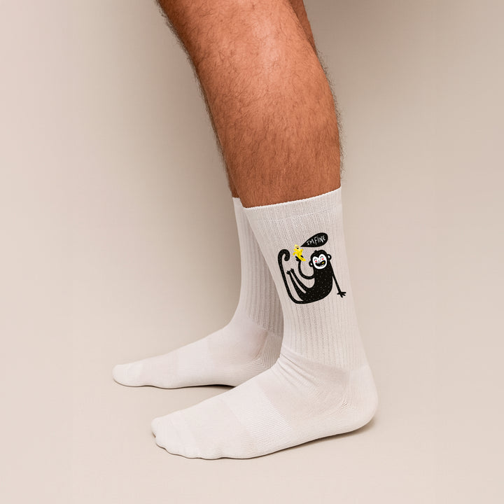 Lustige Socken „I’m Fine“ – Affe mit Banane | Witzige Motivsocken aus Bio-Baumwolle | Made in Europe