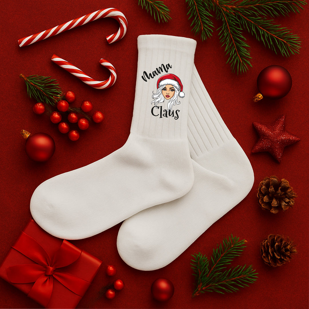 Socken „Mama Claus“ – Lustige Weihnachtssocken für Frauen | Christmas Fun Socks | Geschenkidee für Mamas | Made in Europe